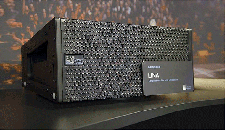 un modulo del piccolo line array meyer sound lina